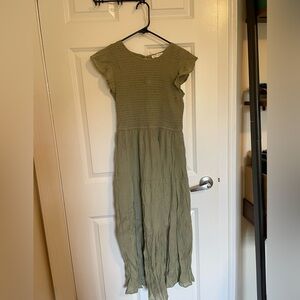 Chic Sage Green Tiered Ruffle Sleeve Dress